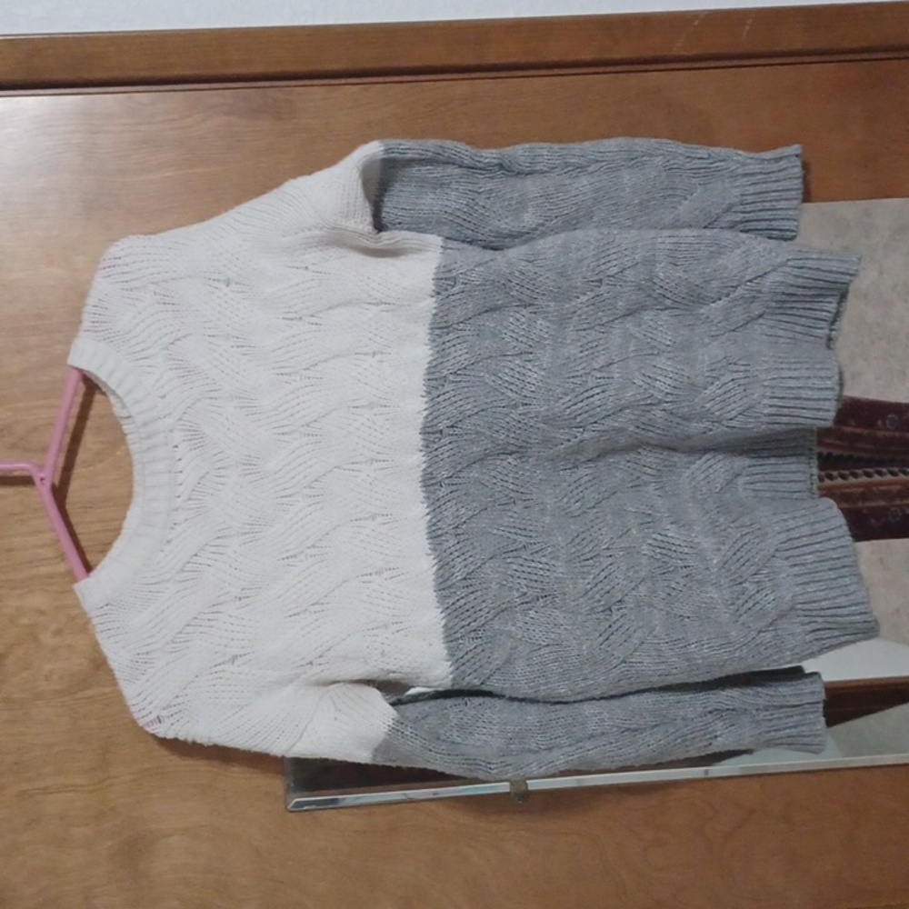 Gently used ** very cute**  Gray and white knitted sweater